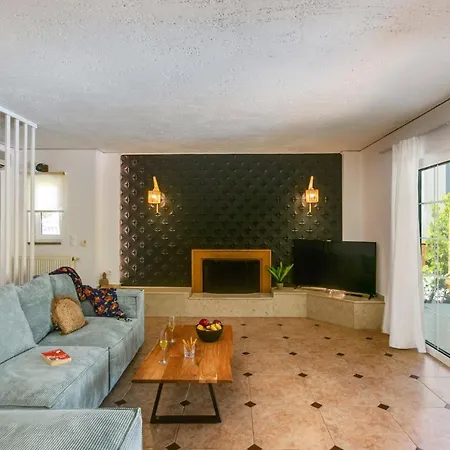Villa Alpha By